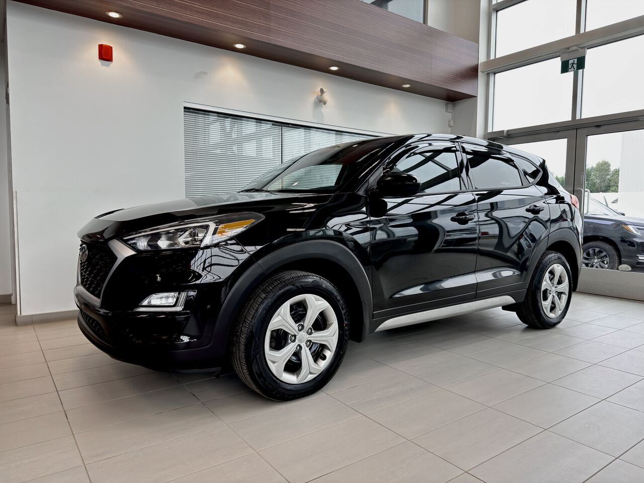 2020 Hyundai Tucson Black Notre-Dame-des-Prairies - photo #2