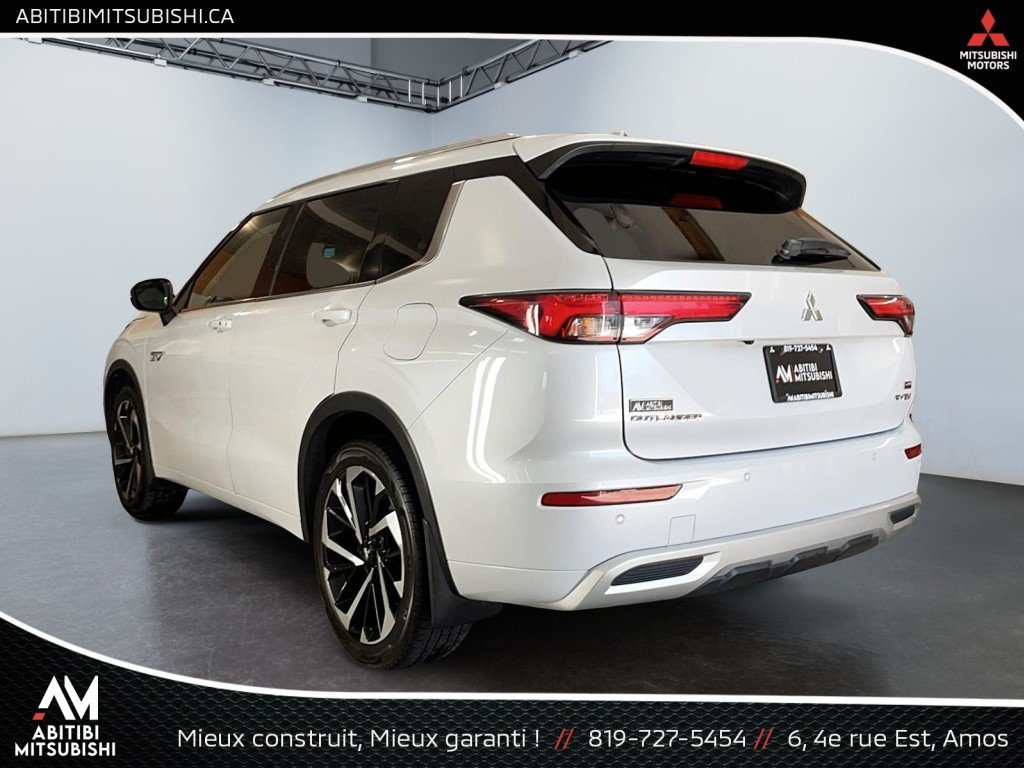 2023 Mitsubishi Outlander Plug-In Hybrid White Amos - photo #4