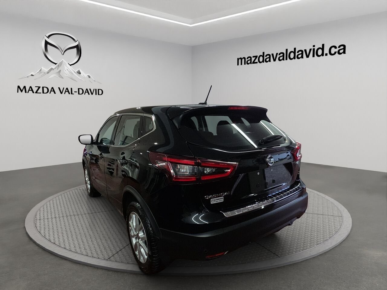 Nissan Qashqai S TA CVT, Cruise control, commande audio au volant, détecteur d'angles morts 2023 Noir Val-David - photo #18