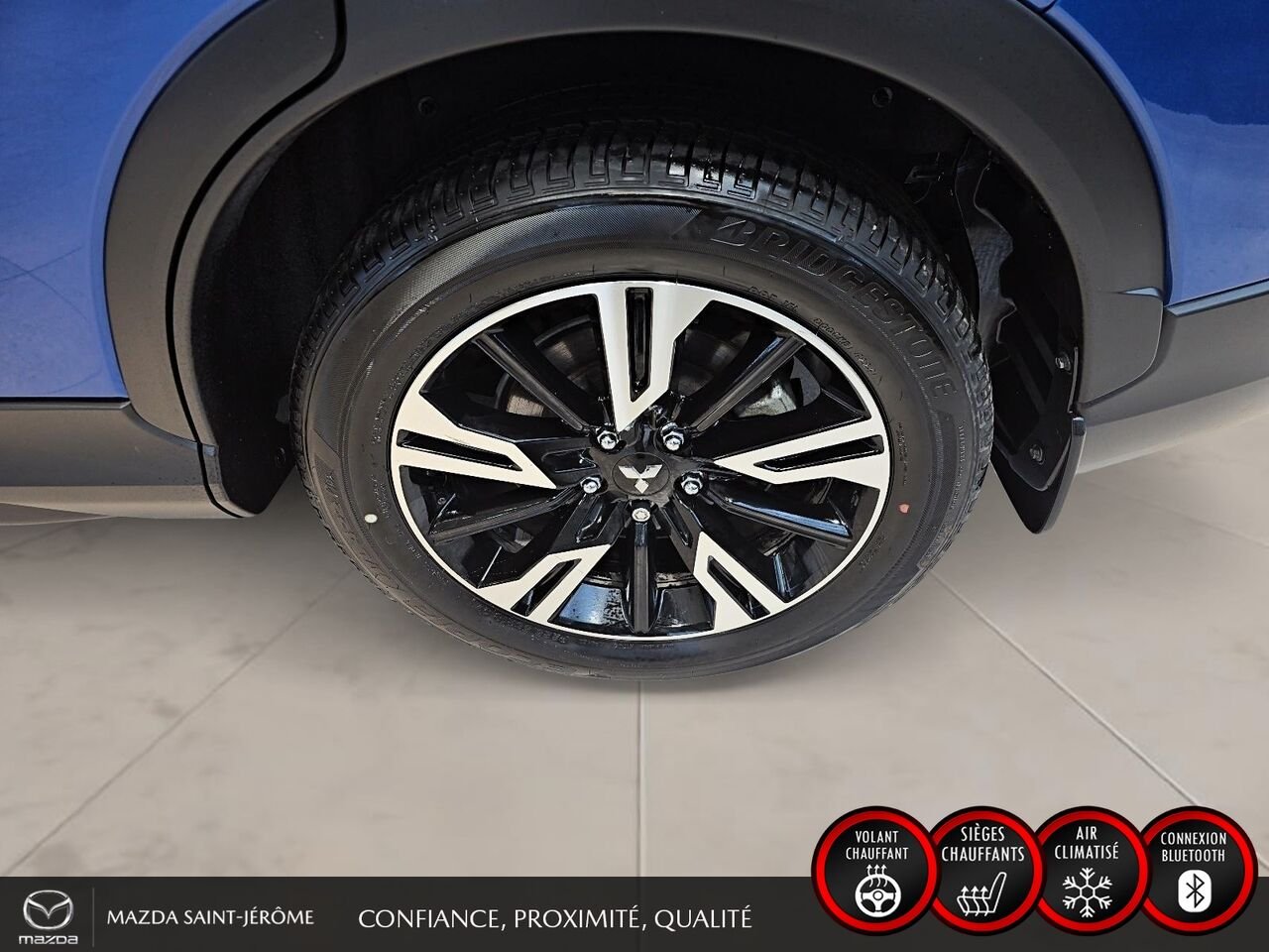 2025 Mitsubishi Eclipse Cross SEL | AWD | MAGS | PUSH START | Blue Saint-Jérôme - photo #10