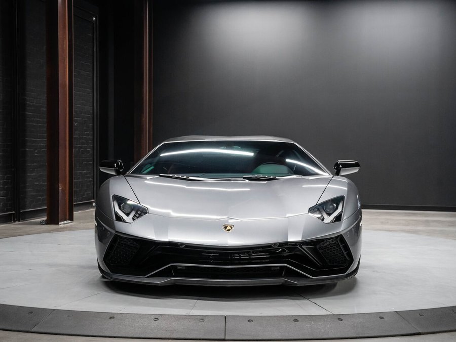 2018 Lamborghini Aventador 2018 Grey