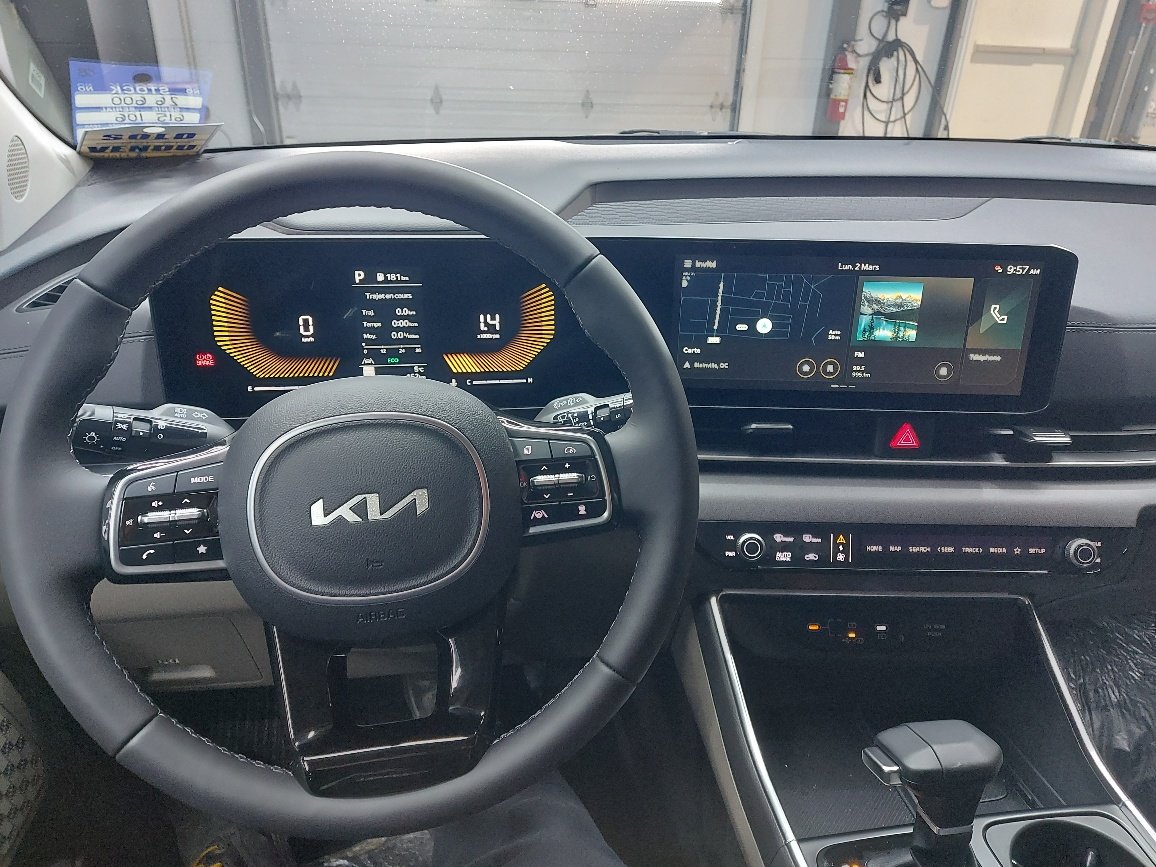Kia Carnival 2026 Noir aurore nacré Blainville - photo #20