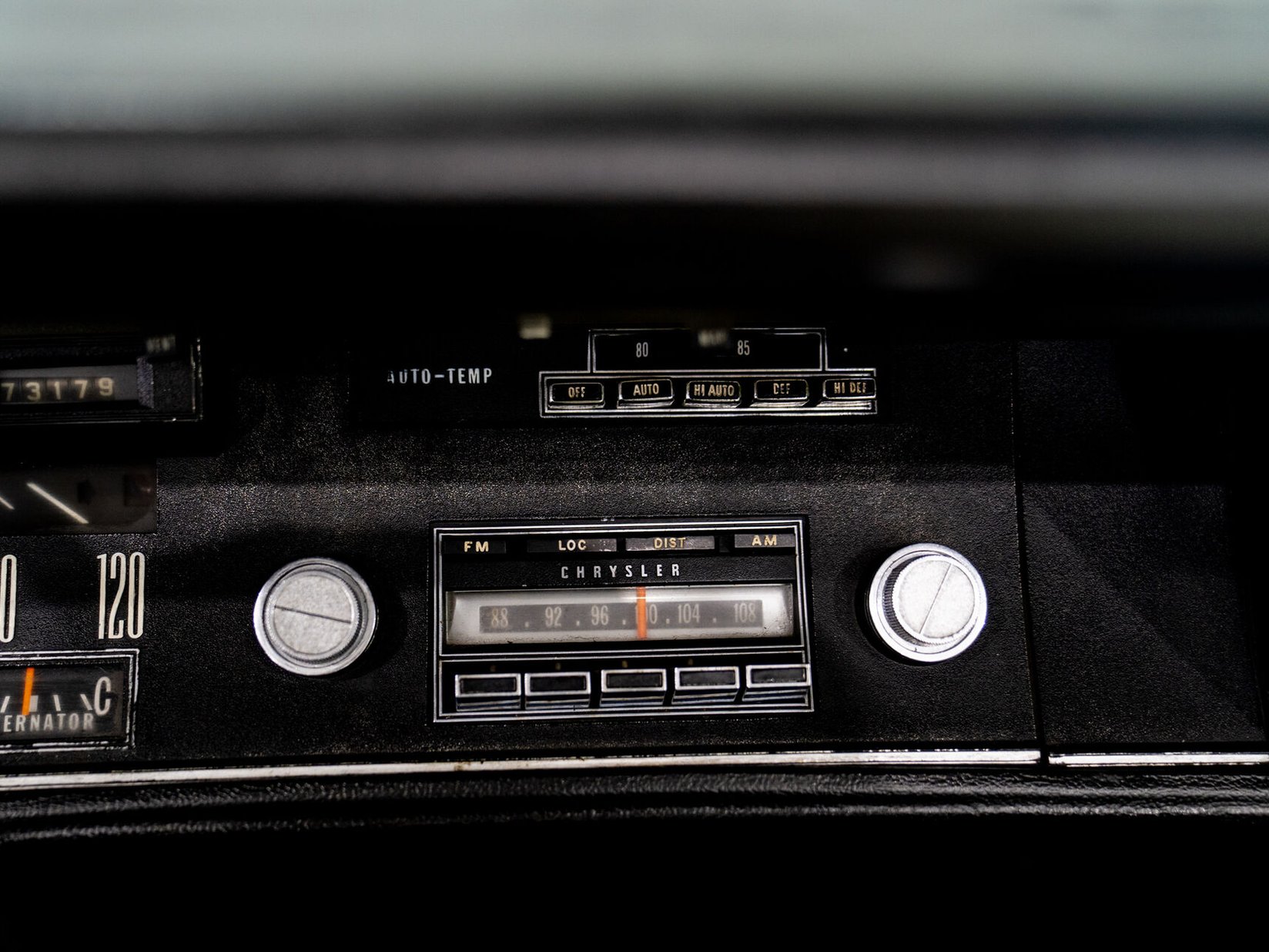 1969 Chrysler 300 Blue Montreal - photo #40