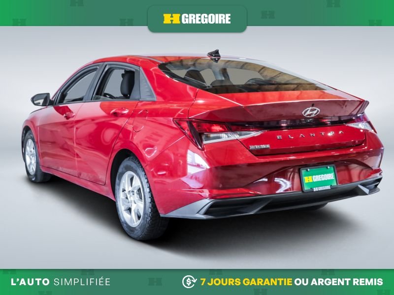 2022 Hyundai Elantra Red Saint-Eustache - photo #5
