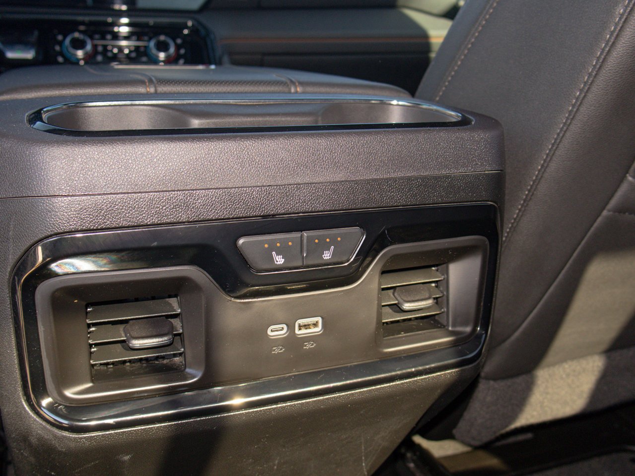 2024 GMC Sierra 2500HD 4WD Crew Cab 159 AT4 White Sherwood Park - photo #34