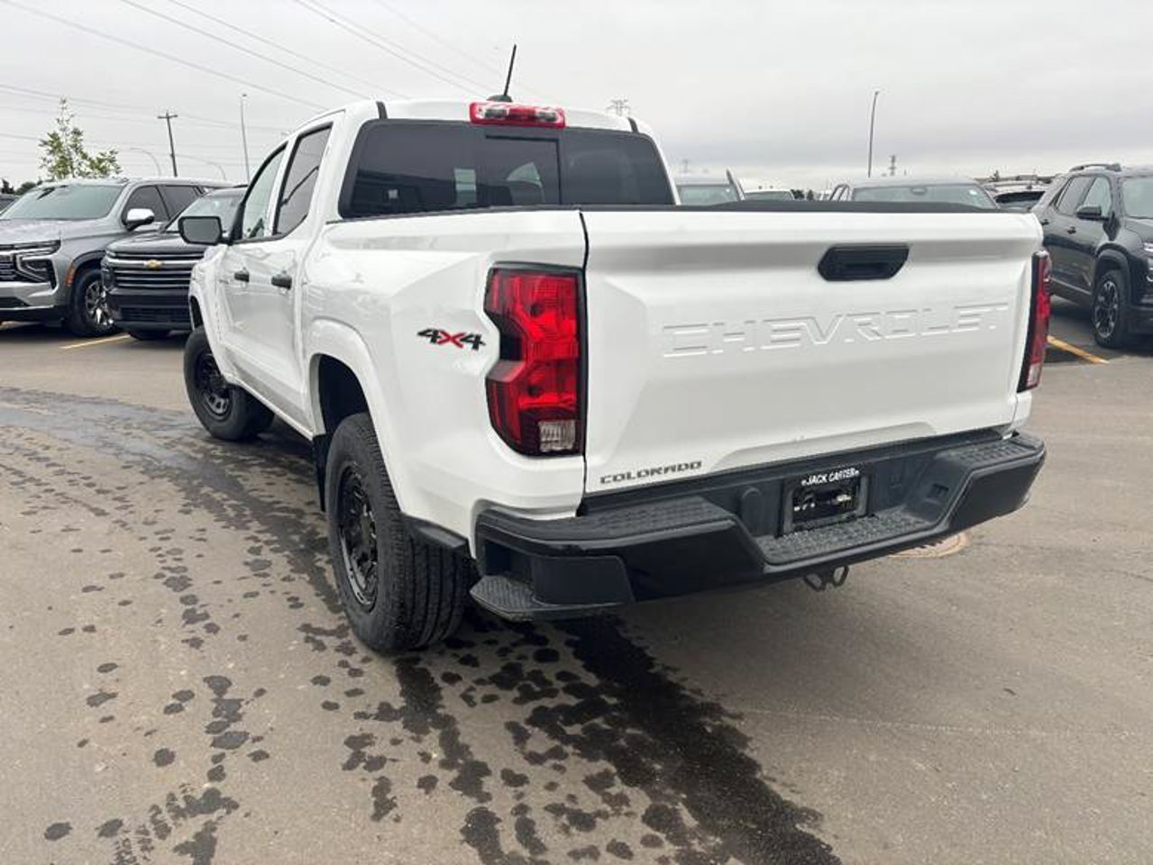 2024 Chevrolet Colorado 4WD Crew Cab WT White Sherwood Park - photo #3