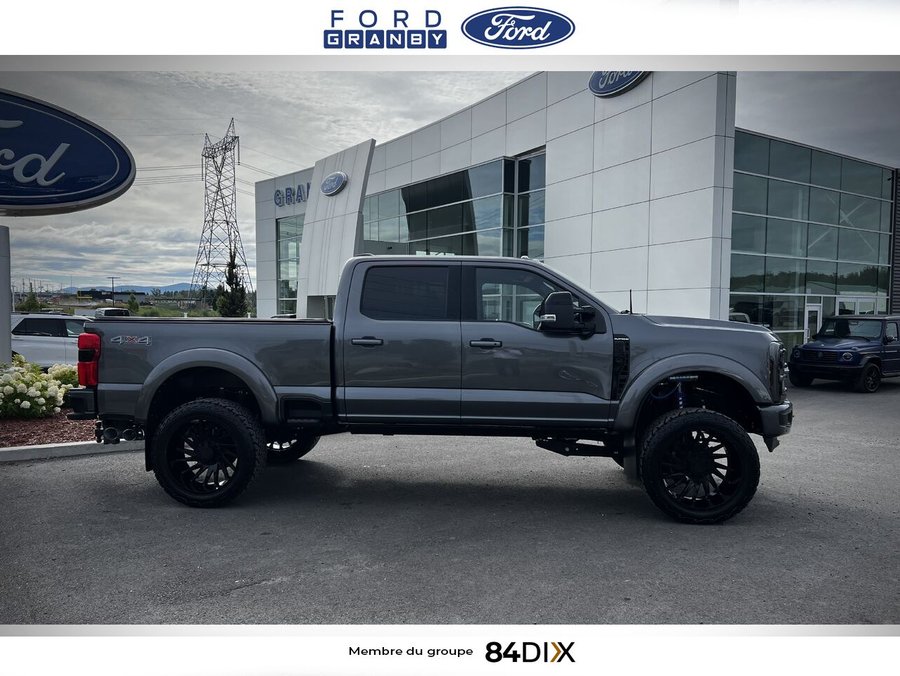 Ford SUPER DUTY F-250 SRW Platinum cabine 6 places 4RM caisse de 8 pi 2026 Gris