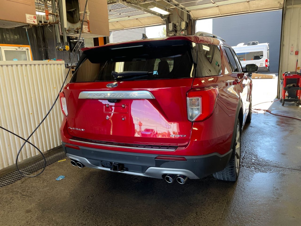 Ford Explorer PLATINUM AWD *TOIT NAV CUIR SIÈGES VENT CAM360 B&O 2021 Rouge Saint-Jérôme - photo #9