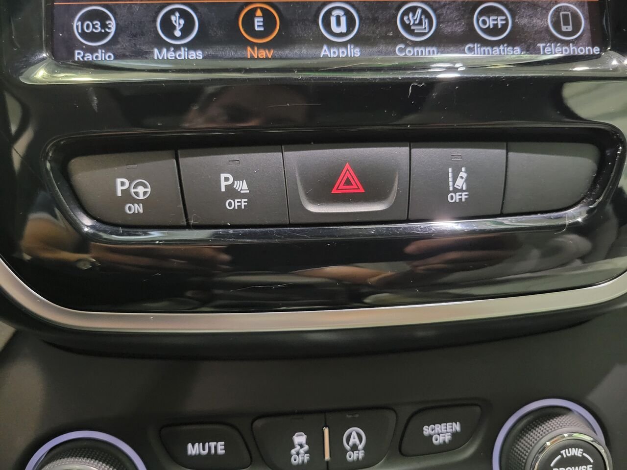 Jeep Cherokee 2019 Rouge Longueuil, - photo #24