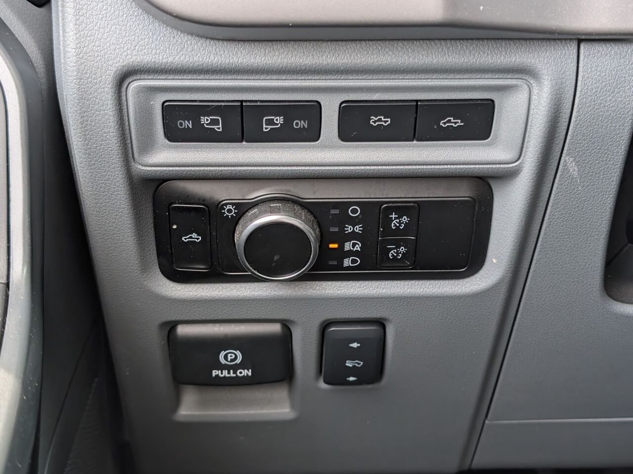 Ford F-150 Lightning XLT/SIÈGES CHAUFFANT/VOLANT CHAUFFANT/AC BIZONE/BLUETOOTH/CAMÉRA DE RECUL 2023 Noir Sherbrooke - photo #12