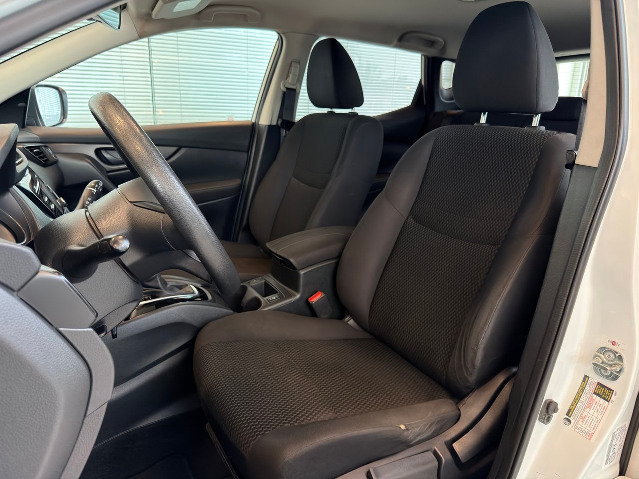 2018 Nissan Qashqai White Notre-Dame-des-Prairies - photo #13