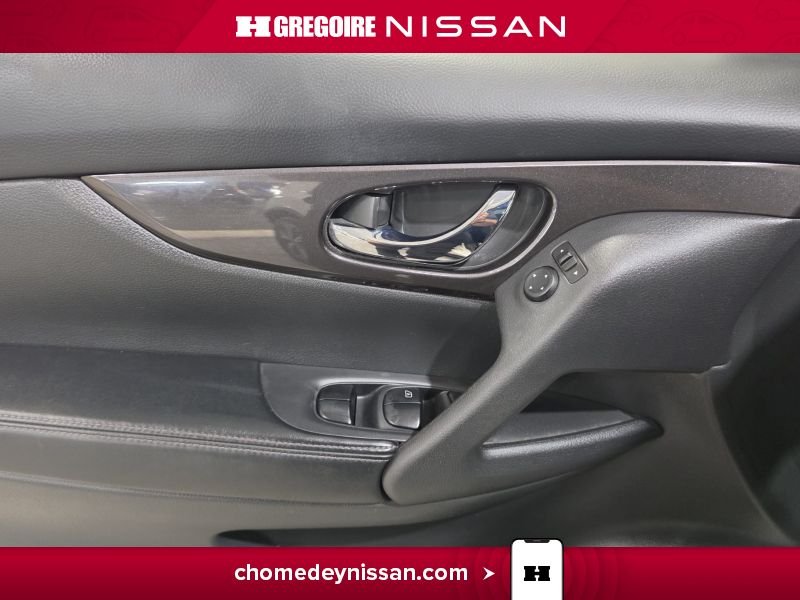 2019 Nissan Rogue White Laval - photo #14