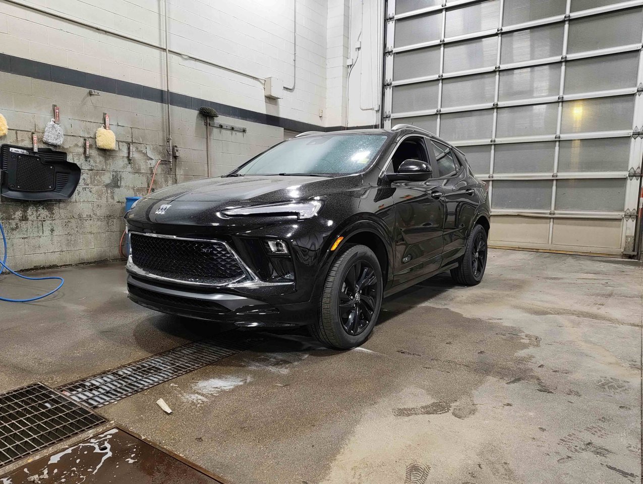2026 Buick Encore GX AWD 4dr Sport Touring Black Sherwood Park - photo #3