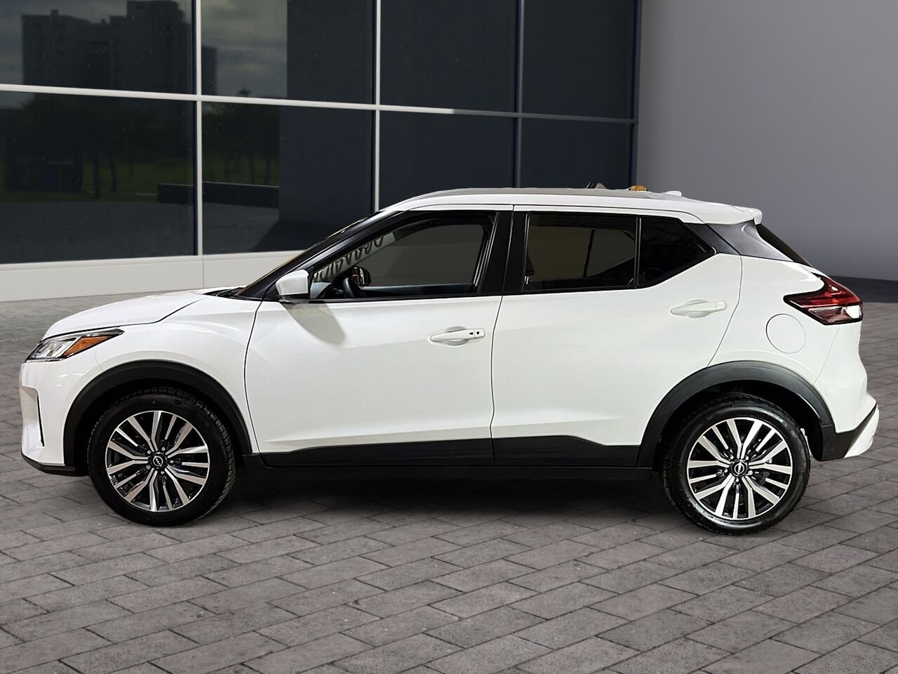 Nissan Kicks SV TA 2024 Blanc Québec - photo #4