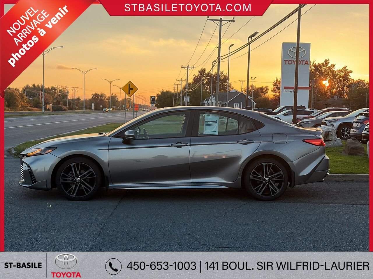 TOYOTA Camry Hybride 2025 Gris Saint-Basile-le-Grand - photo #1