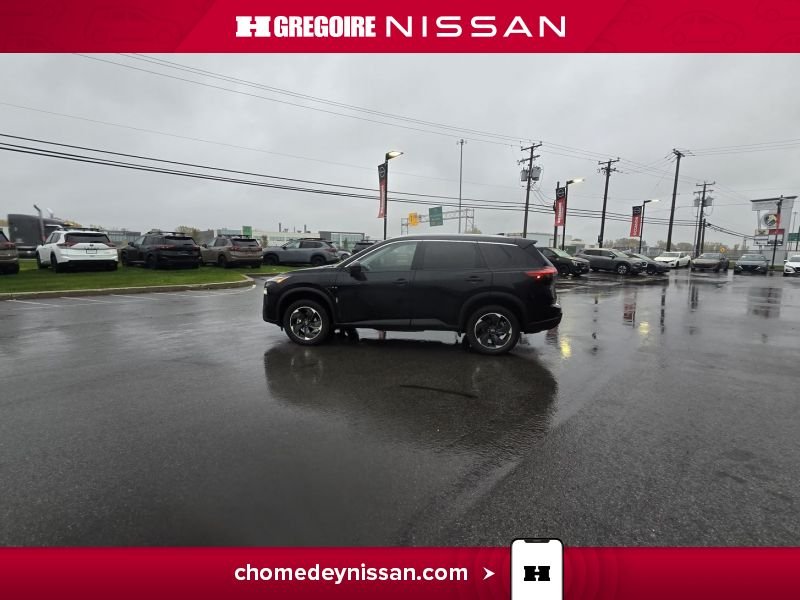 Nissan Rogue CL7585 | SV Moonroof * AWD *Carplay * Bancs Chauffants 2024 Noir Laval - photo #5