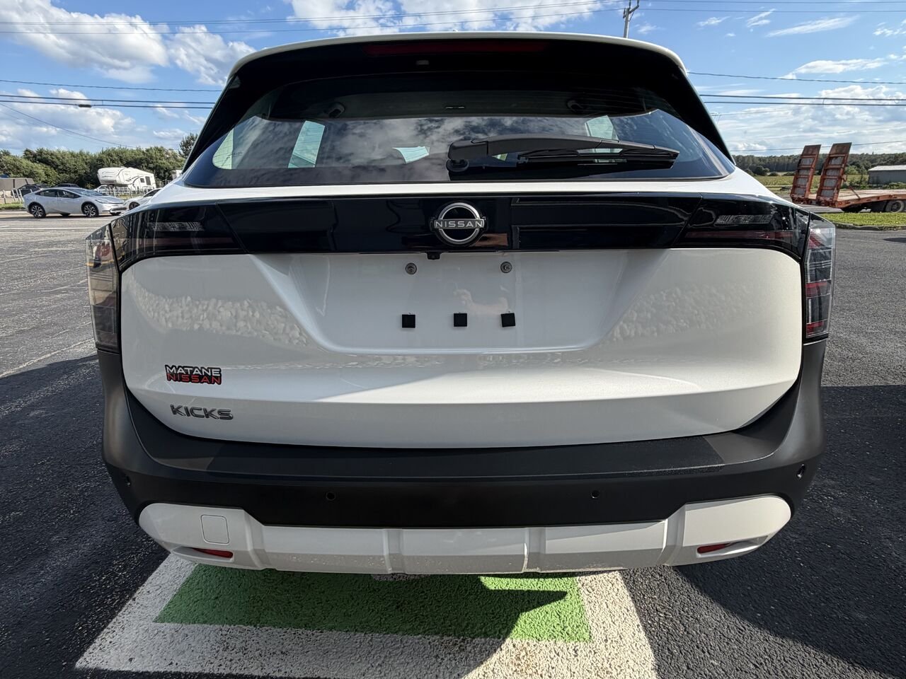 Nissan Kicks 2025 Blanc Matane - photo #2