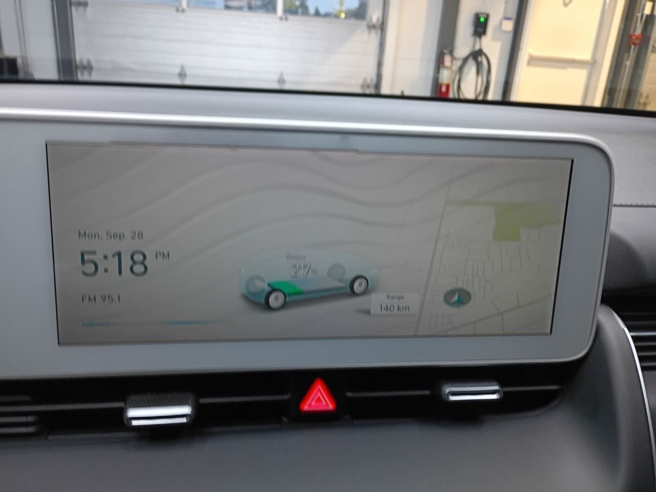 2023 Hyundai IONIQ 5 White Blainville - photo #25