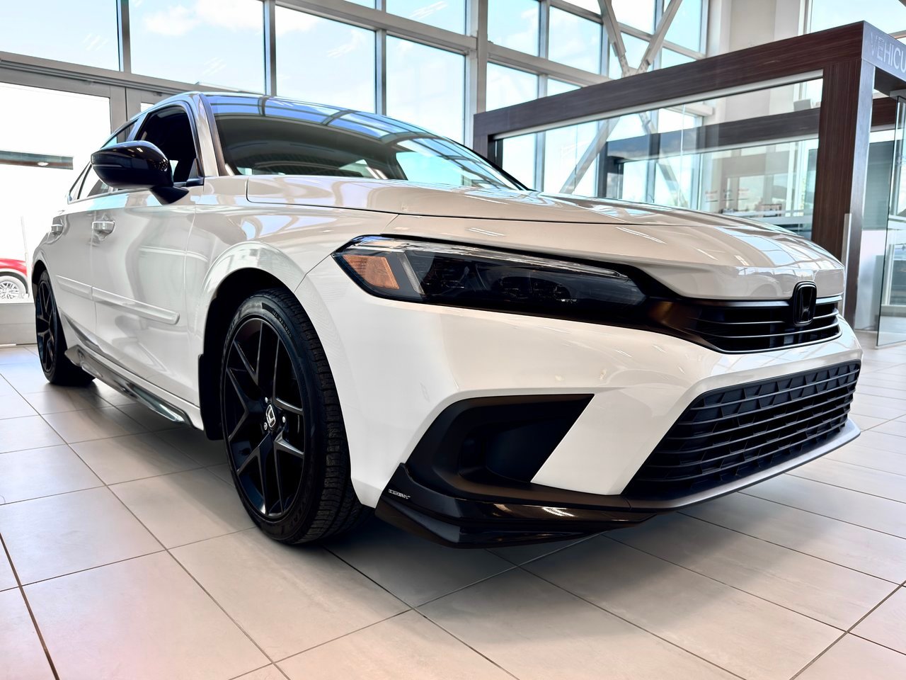 2024 Honda Civic Sedan White Notre-Dame-des-Prairies - photo #4