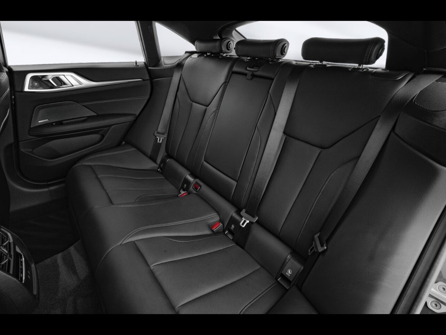 2027 BMW 4 Series 2027 Black Sapphire Metallic