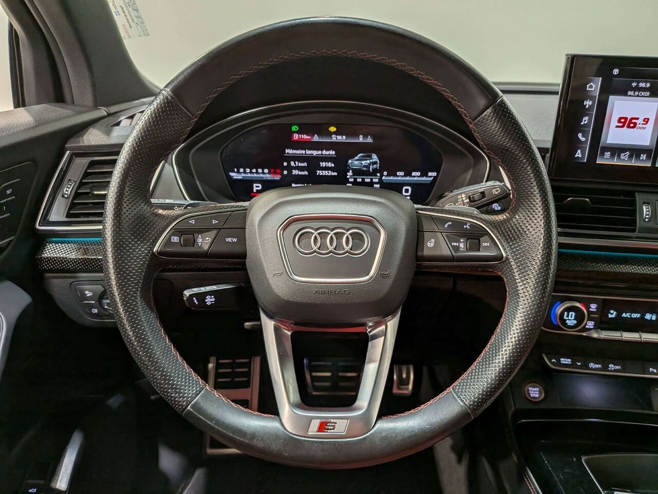 2022 Audi SQ5 Progressiv 3.0 TFSI quattro Black Val-David - photo #14