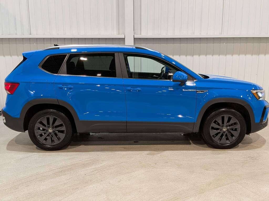 Volkswagen Taos Comfortline 4MOTION 2022 Bleu Val-David - photo #3