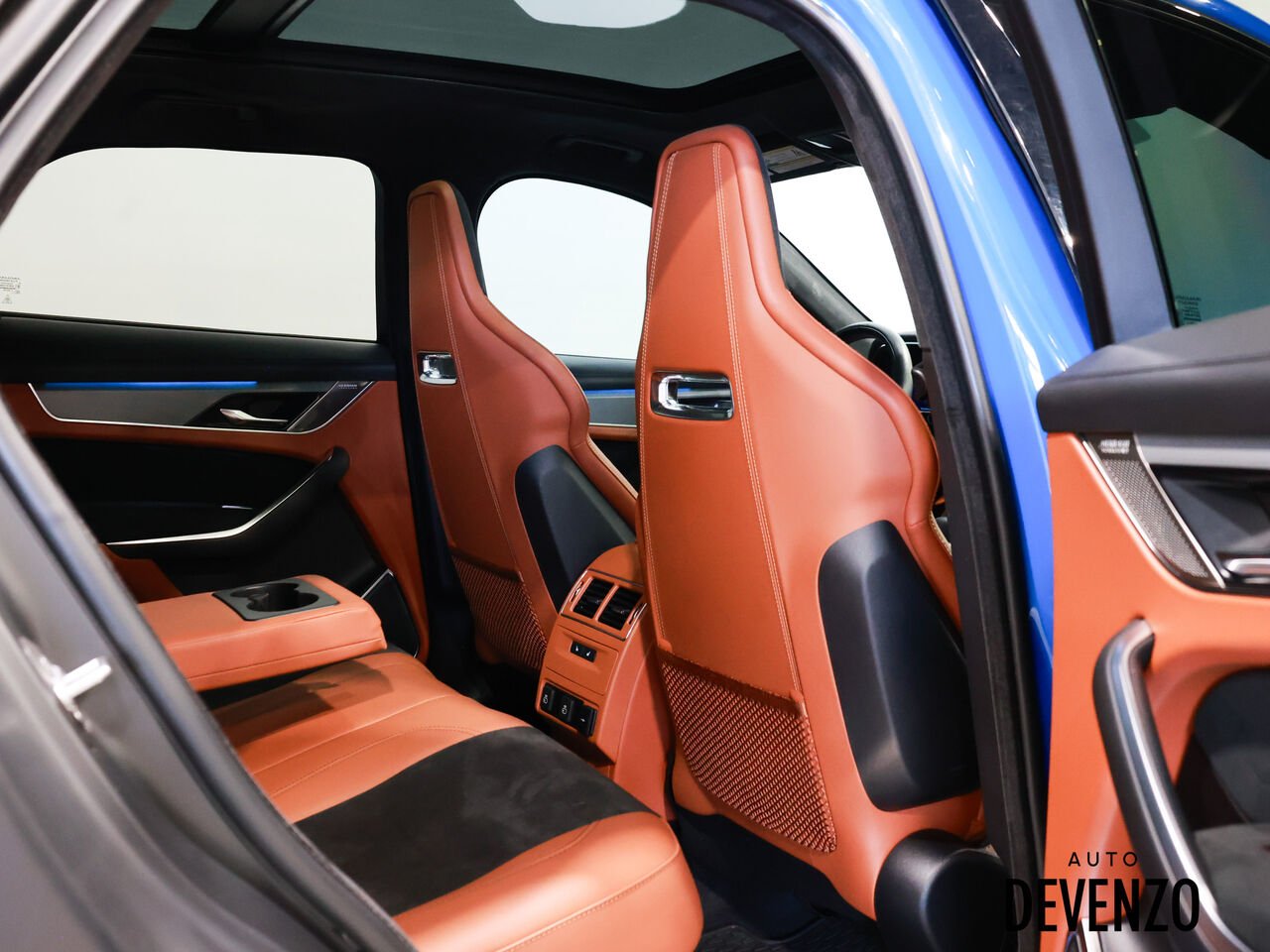 Jaguar F-PACE 2023 Bleu Saint-Eustache - photo #8