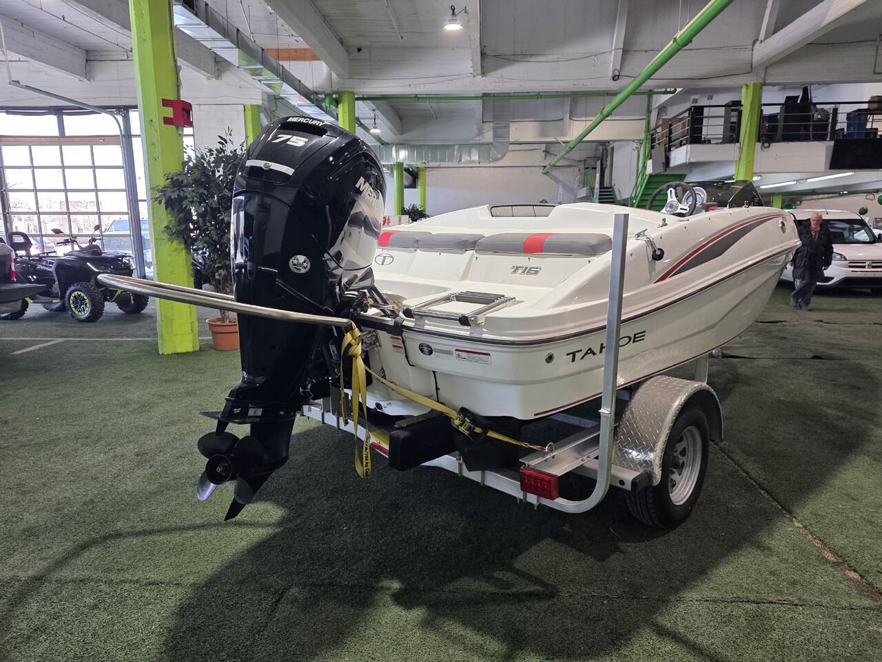 2021 Tahoe T16 White  - photo #6