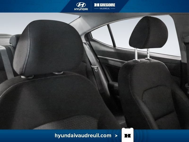 2017 Hyundai Elantra Grey Vaudreuil-Dorion - photo #29