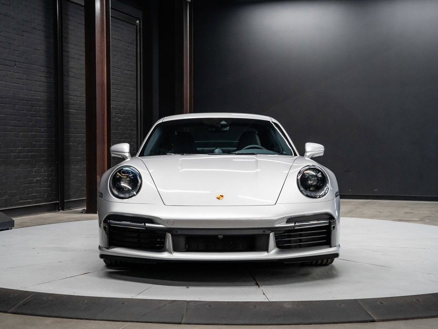2022 Porsche 911 2022 Grey
