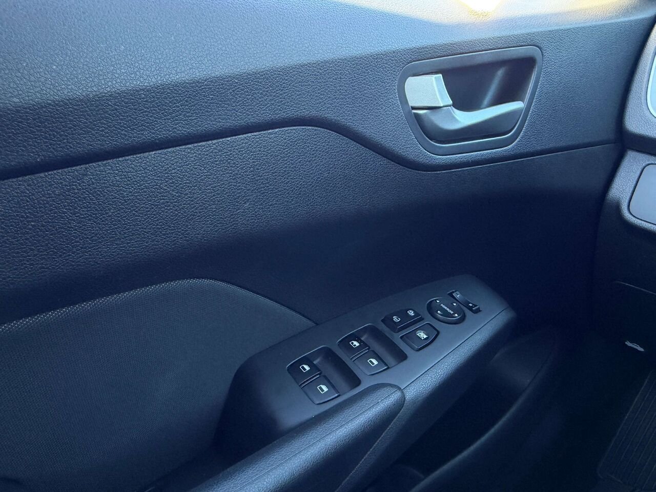 2020 Hyundai ACCENT Black Gatineau - photo #10