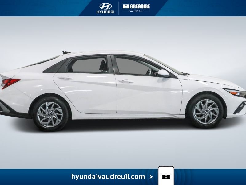 2024 Hyundai Elantra White Laval - photo #12