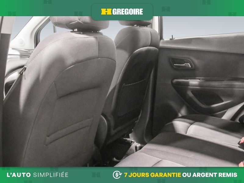 2019 Chevrolet Trax Red Saint-Eustache - photo #23