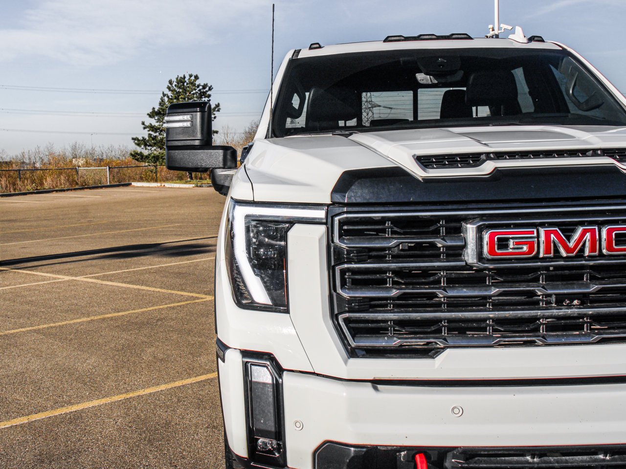 2024 GMC Sierra 3500HD 4WD Crew Cab 159 AT4 White Sherwood Park - photo #10