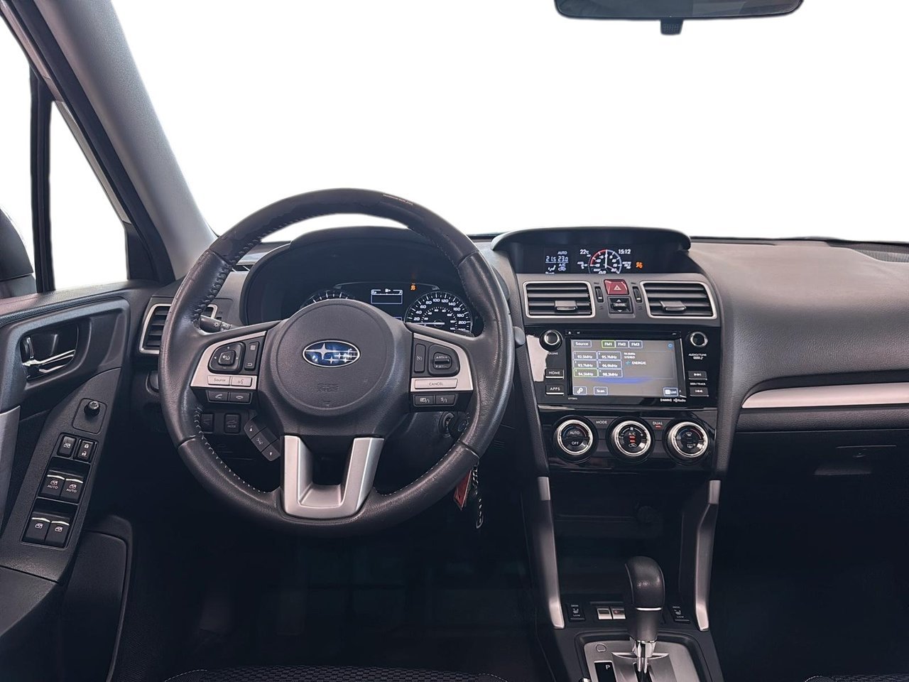 2017 Subaru Forester White Baie-Comeau - photo #13