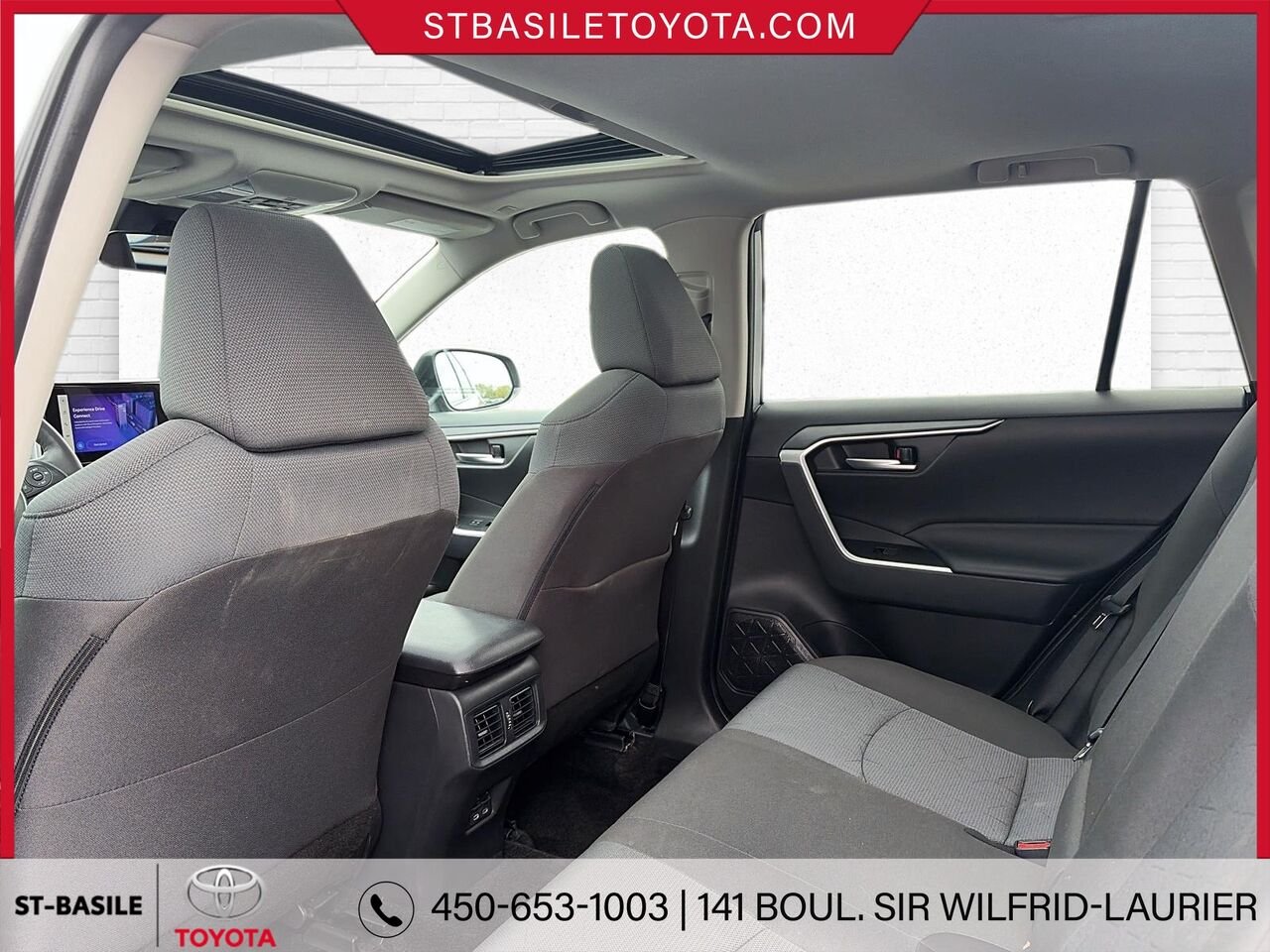 Toyota RAV4 2025 Ciel argent métallisé Saint-Basile-le-Grand - photo #12
