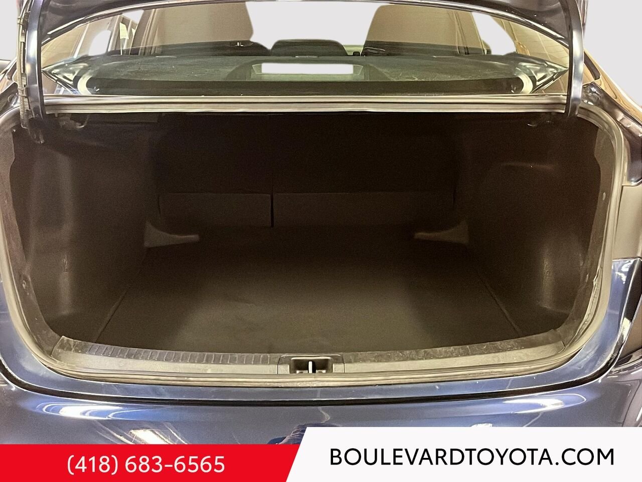 Toyota Corolla 100337A-36 | LE 2022 Bleu Québec - photo #18