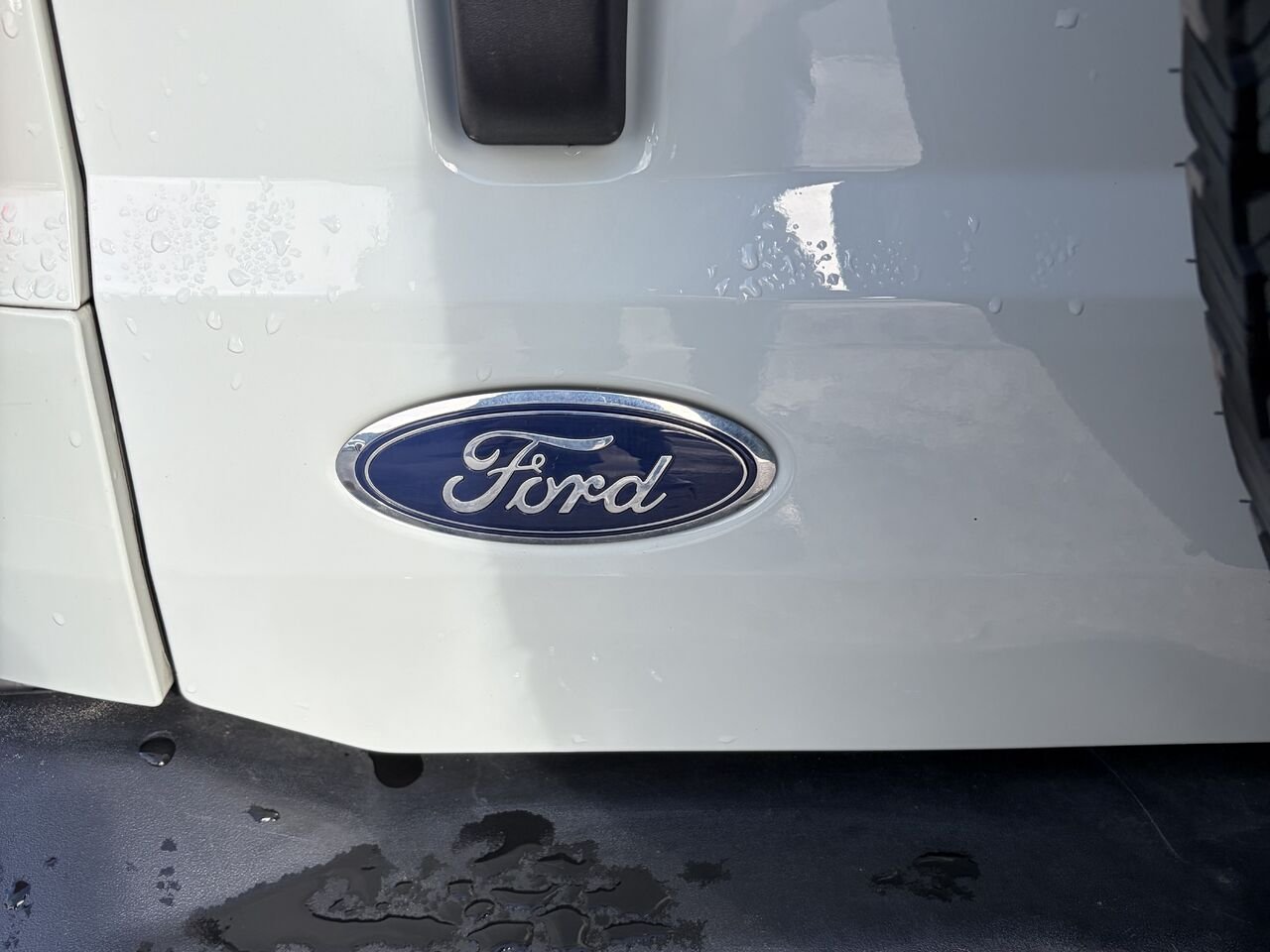 Ford BRONCO BIG BEND Big Bend 4 portes 4x4 2024 Gris Gatineau - photo #17