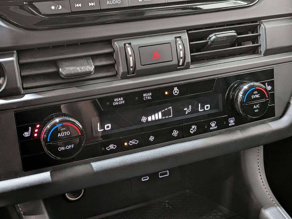 2024 Nissan Pathfinder S 4WD White Val-David - photo #28