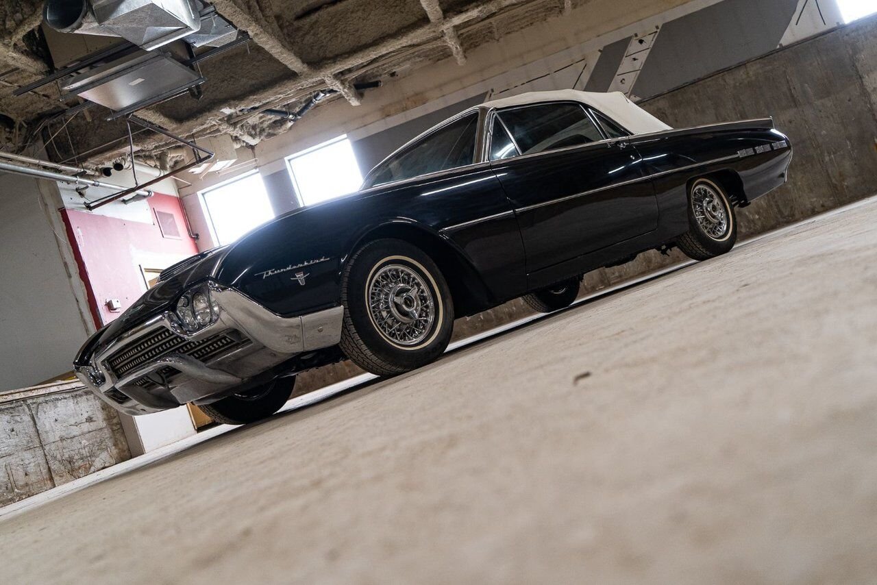Ford Thunderbird **PRICE IN USD** Roadster project car Extremely rare 1962 Noir Montréal - photo #32