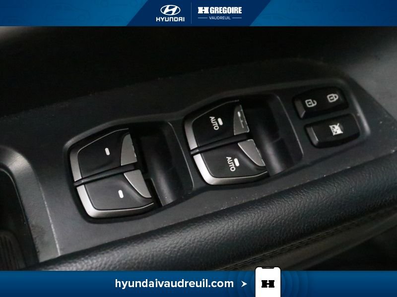 2017 Hyundai Santa Fe Grey Laval - photo #16