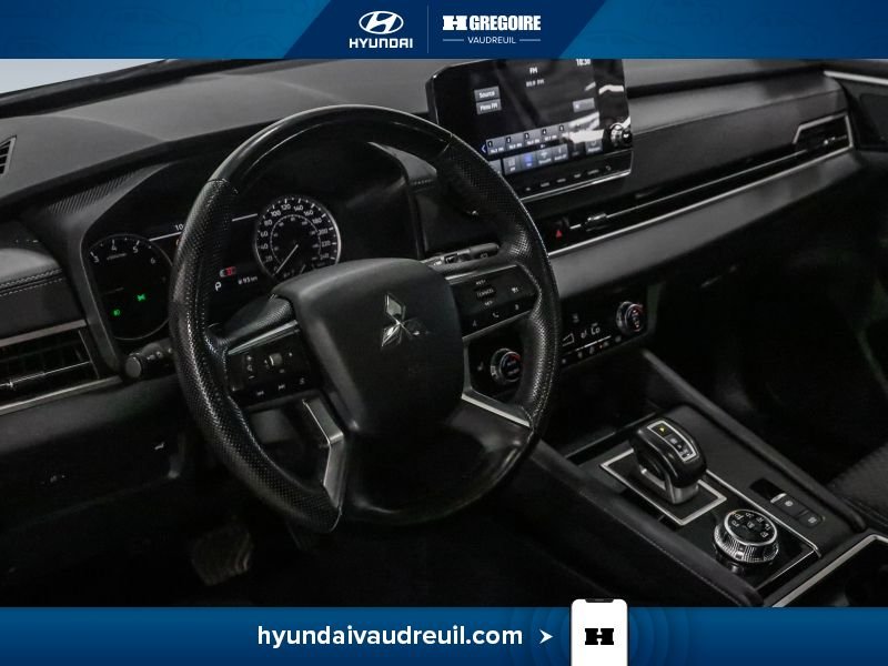 Mitsubishi Outlander YA865 | SE S-AWC 2023 Argent Laval - photo #15