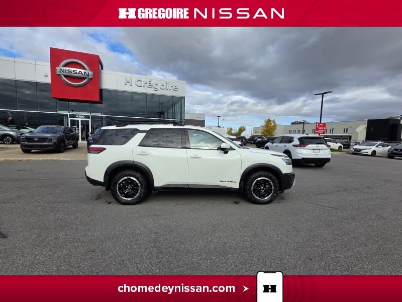 Nissan Pathfinder 2024 Blanc Laval - photo #11