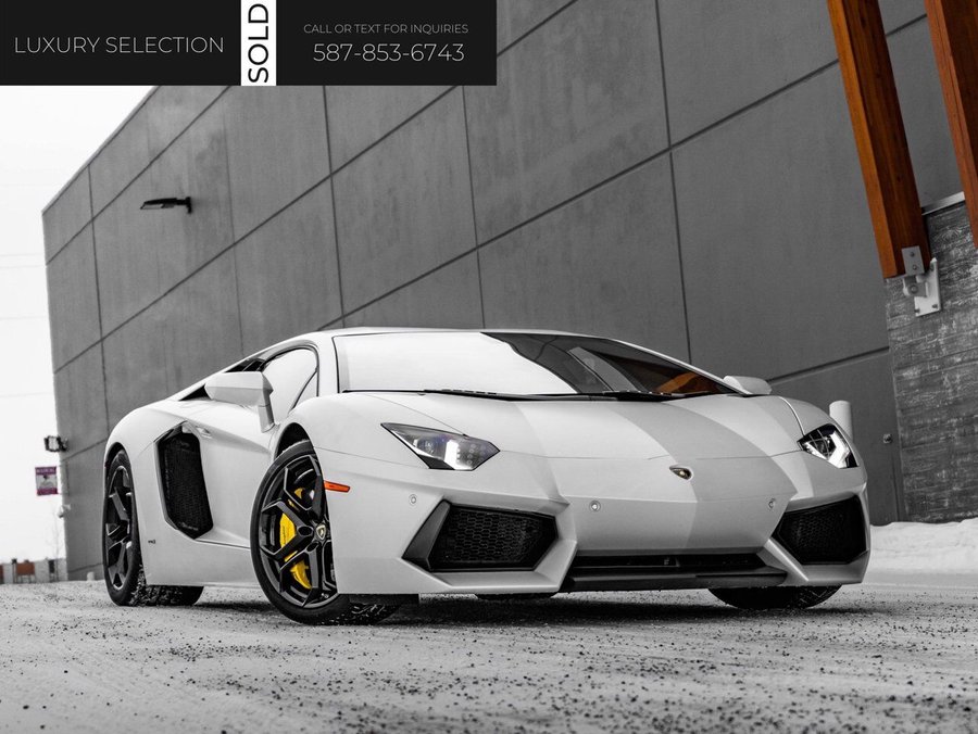 2012 Lamborghini Aventador 2012 White