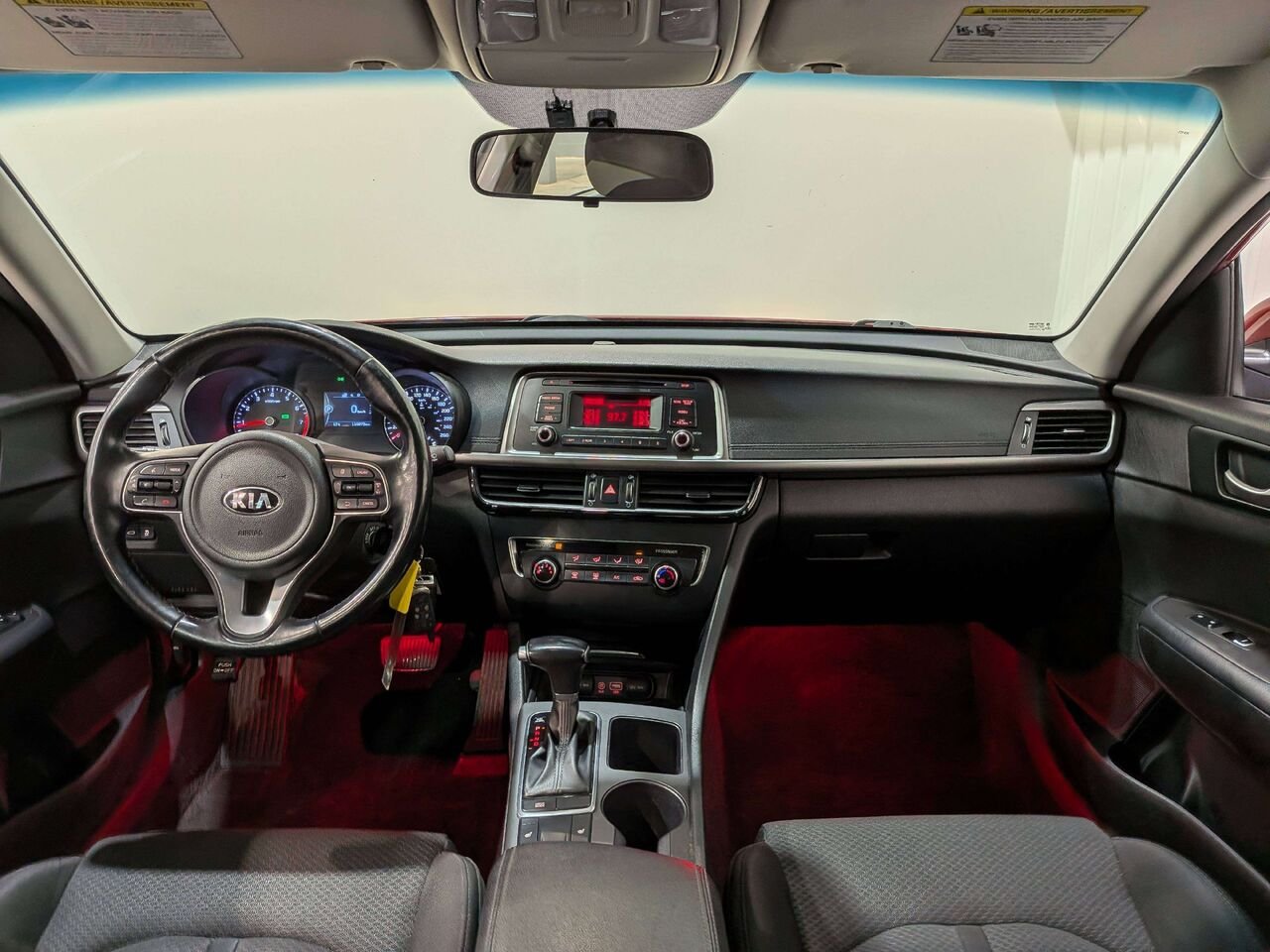2018 Kia Optima LX Auto Red Val-David - photo #11