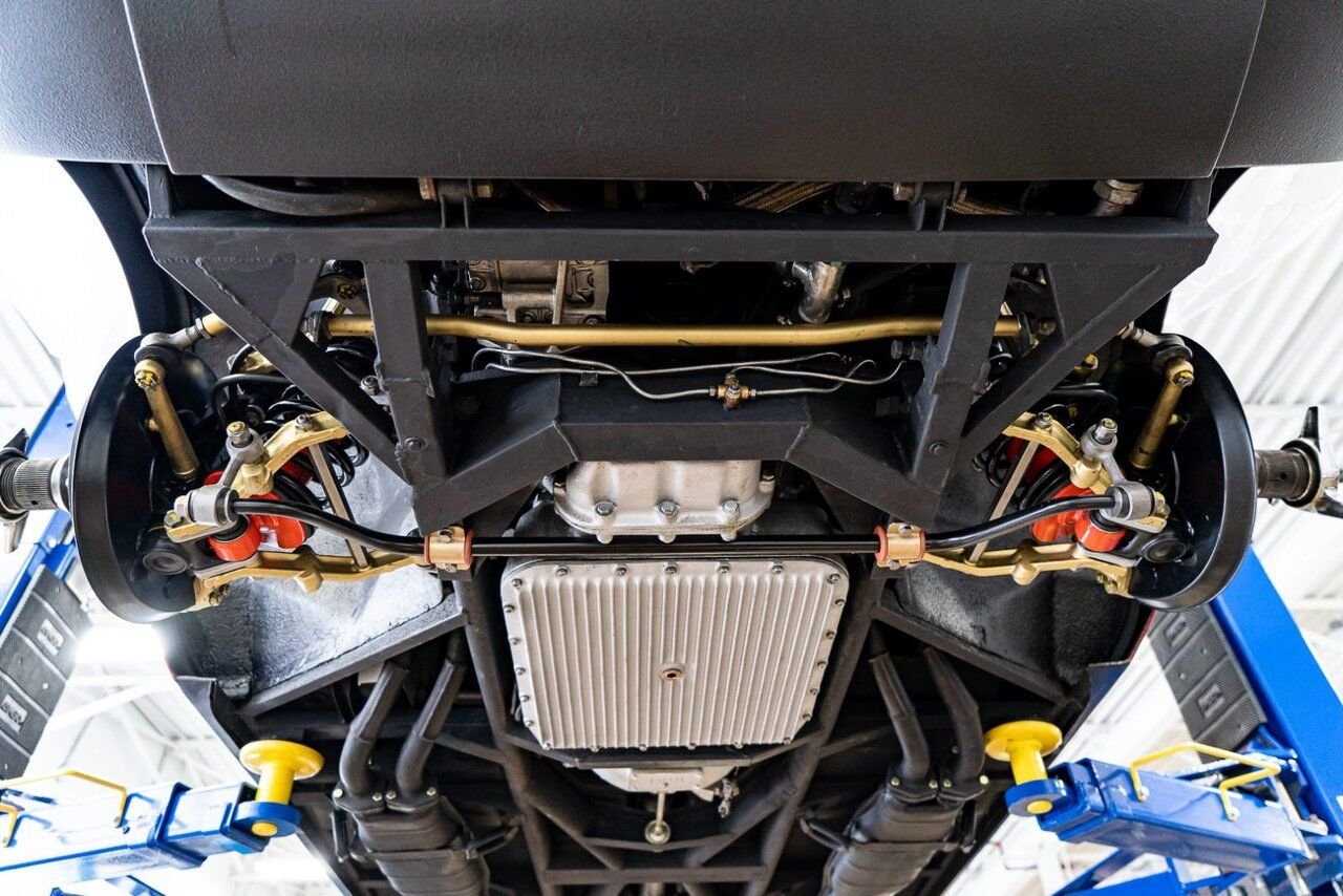Ferrari 365 GTB4 Daytona 18,301 miles With Orig Books/Tools/ Carbs / Filter Box 1973 Rouge Montréal - photo #112