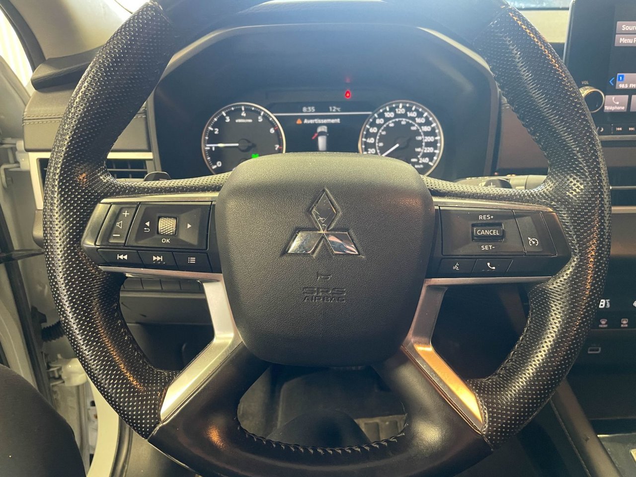 Mitsubishi Outlander ES AWD *7 PLACES* SIÈGES CHAUFF CARPLAY BLUETOOTH 2022 Blanc Saint-Jérôme - photo #13