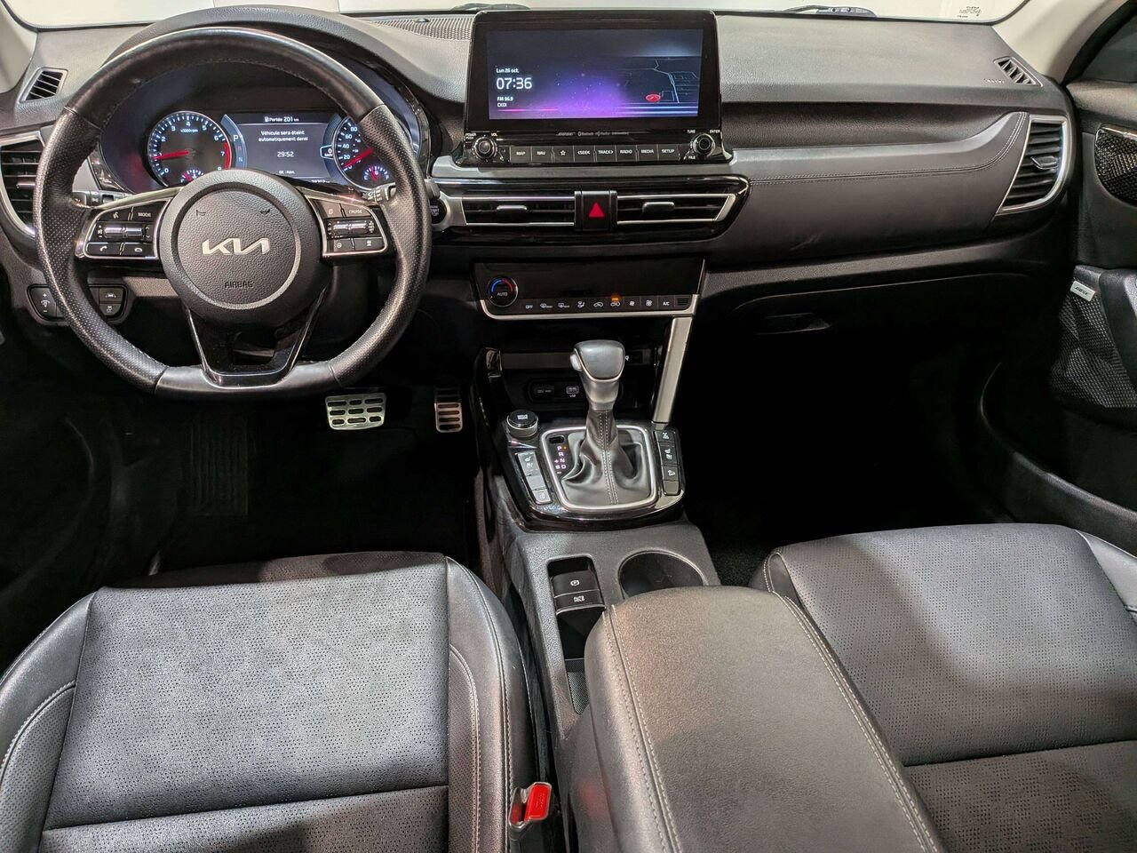 2023 Kia Seltos SX Turbo AWD w/Black Interior Black Val-David - photo #29