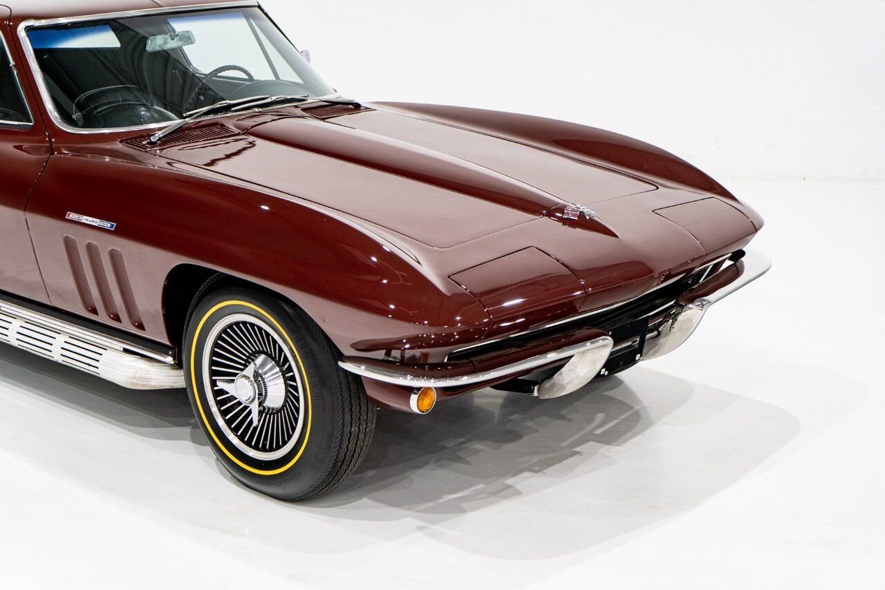 Chevrolet Corvette Fuelie Matching# HG Suffix 327/375HP **PRICE IN USD** 1965 Rouge Montréal - photo #32