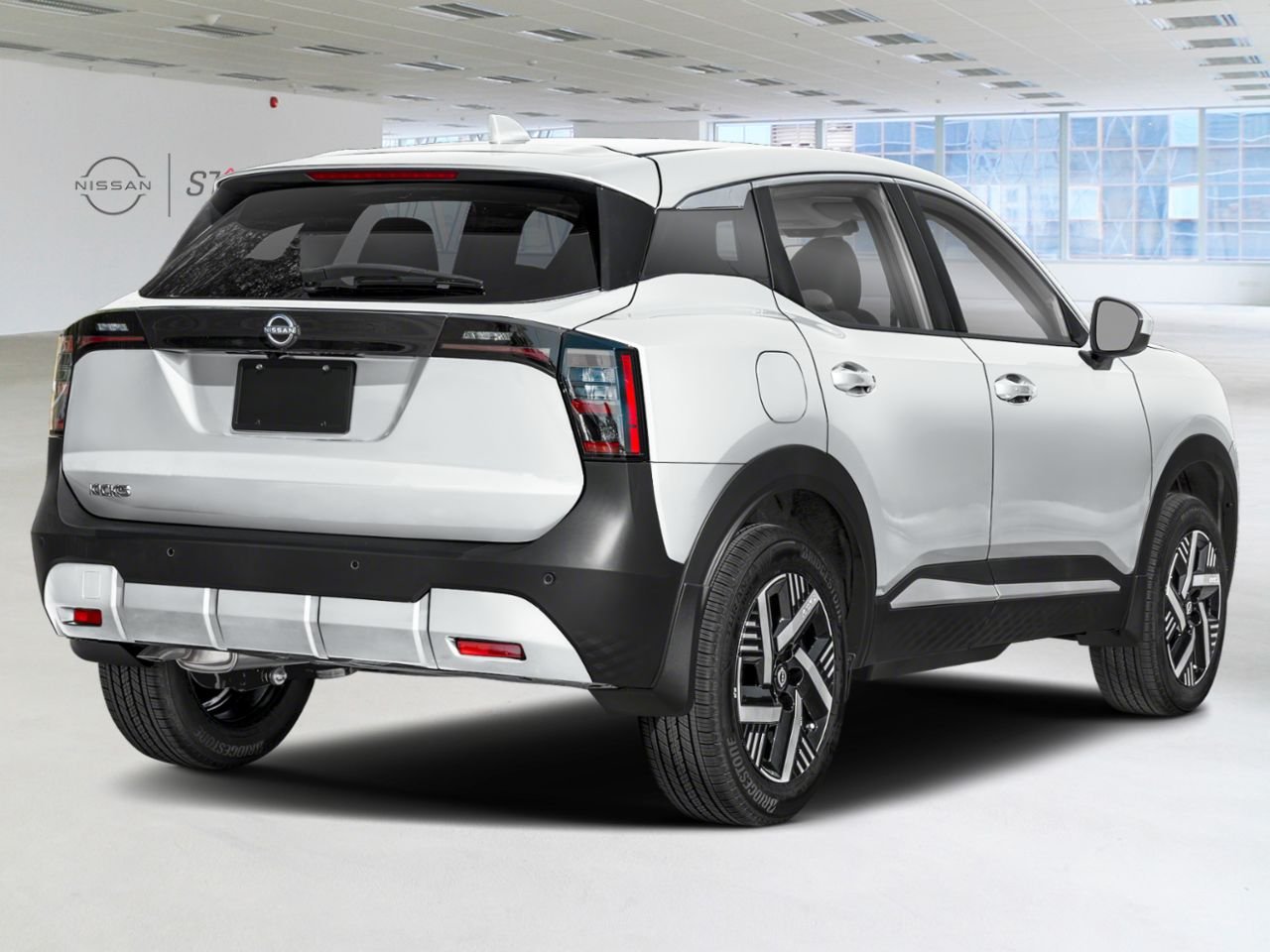 Nissan Kicks 2026 Blanc d'Aspen triple couche/Noir intense Saint-Basile-le-Grand - photo #1